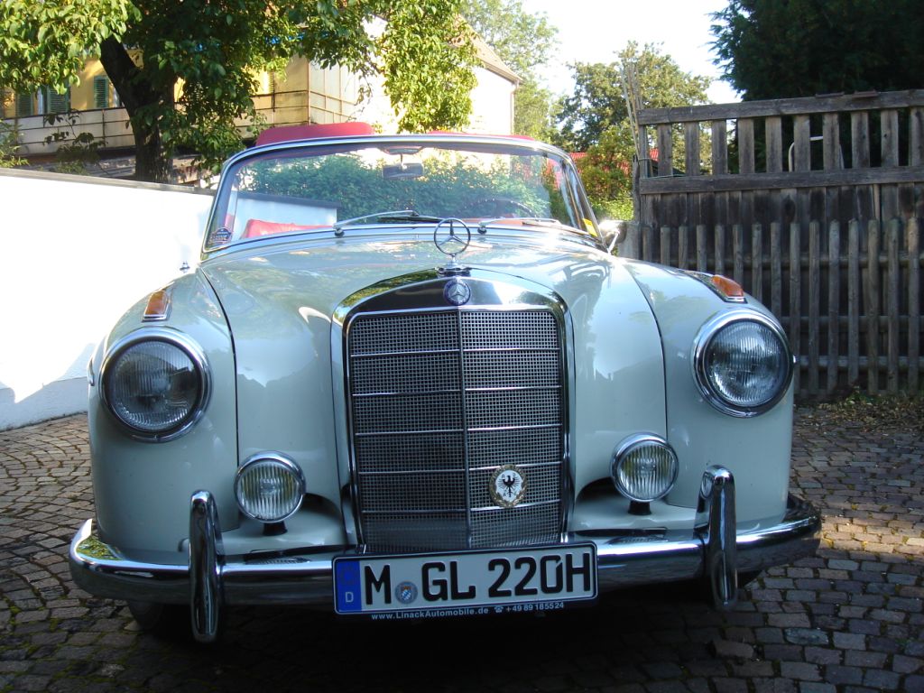 Mercedes 220se ponton cabrio #1